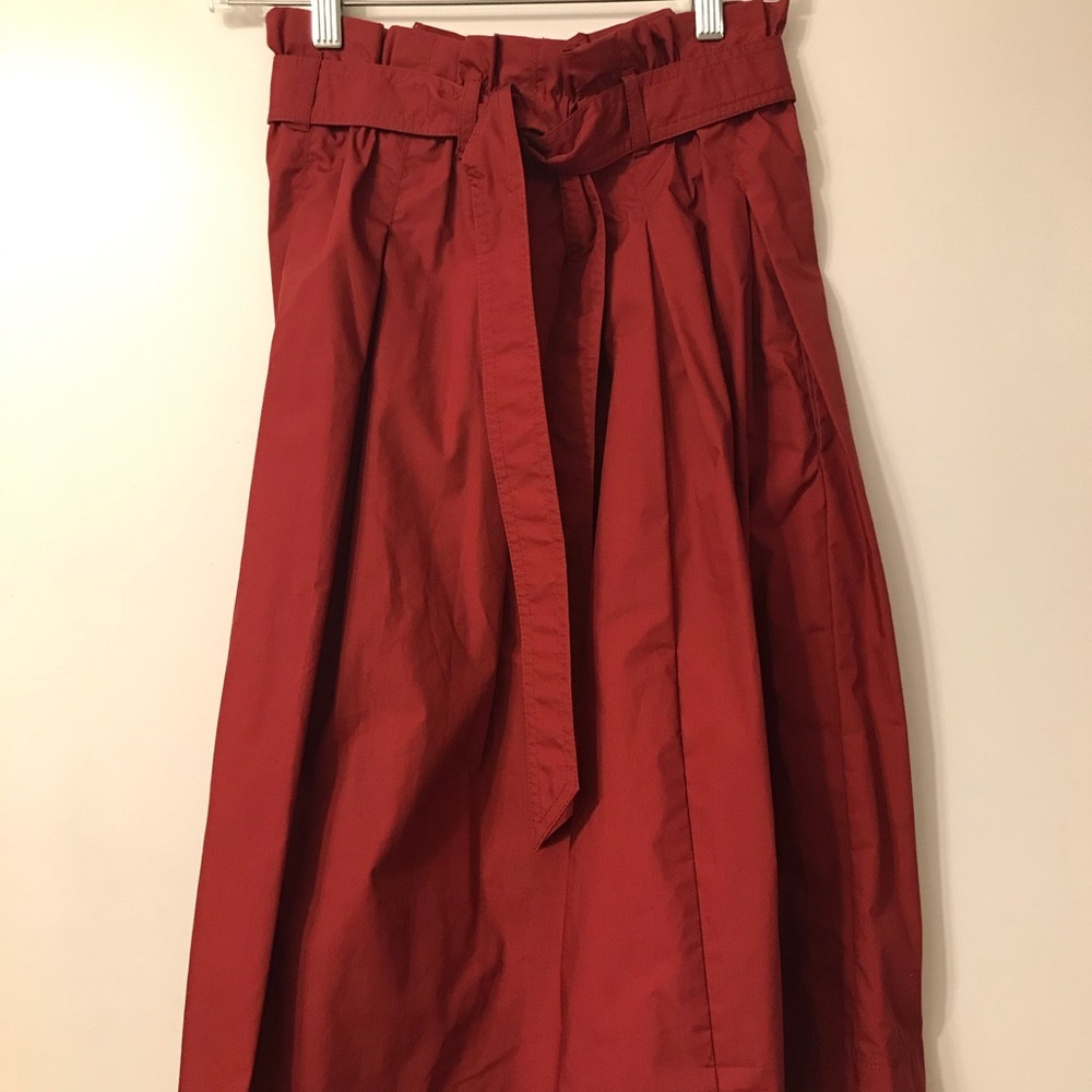 Uniqlo red paperbag skirt